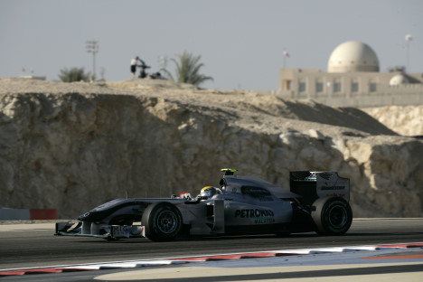 Nico Rosberg slog sin holdkammerat - men ellers har Mercedes en del at indhente